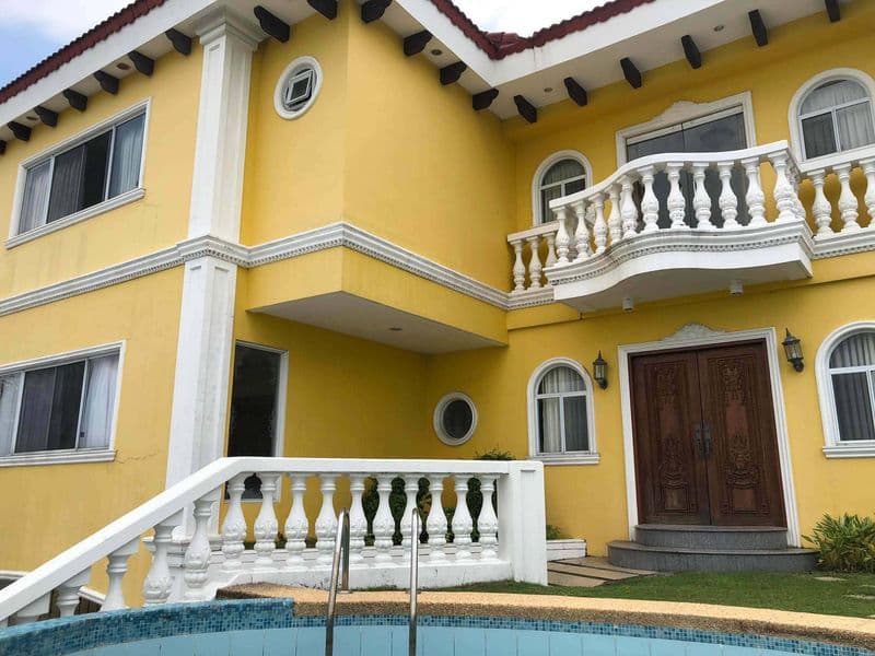 4BR House with Pool for Rent | Doña Rita Village